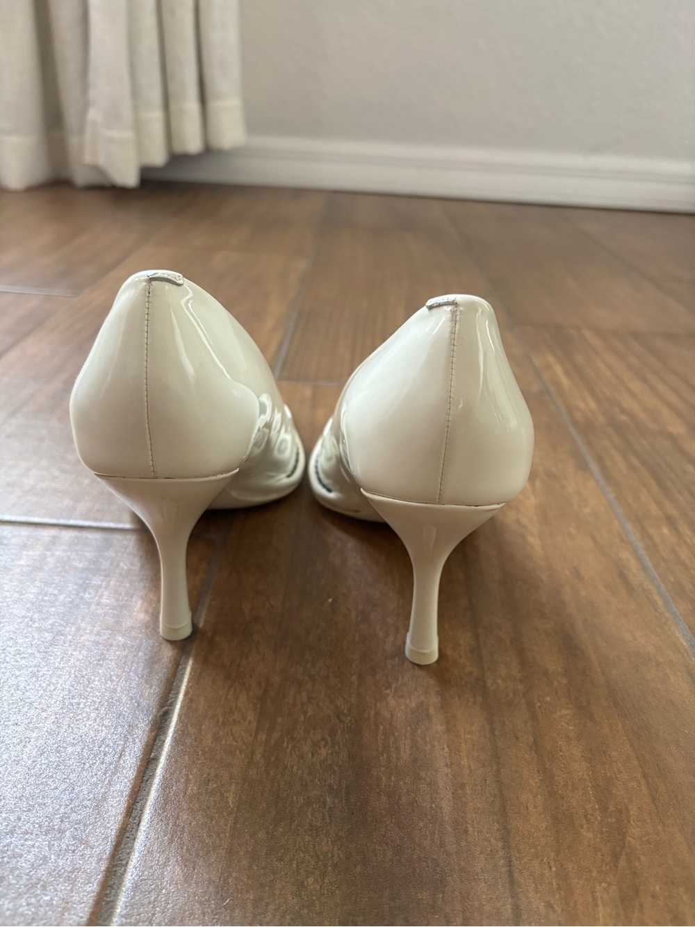 Jil Sander Cream Patent Pointed Toe Pumps with Contrast Stitch EU39 - Picture 7 of 16